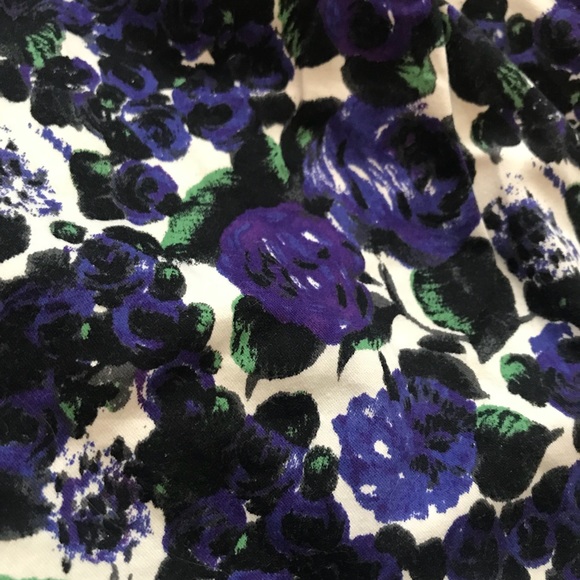 SOLD TOPSHOP FLORAL MINI SKIRT - Picture 5 of 5
